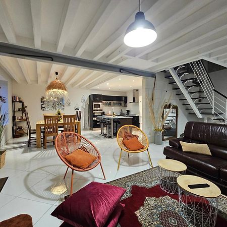 Comme A La Maison Couffy Bagian luar foto
